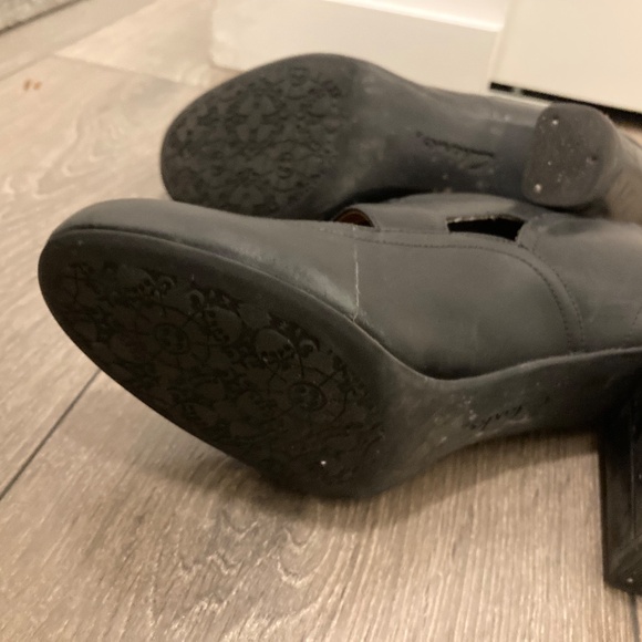 Clarks Mary Janes - Picture 6 of 7